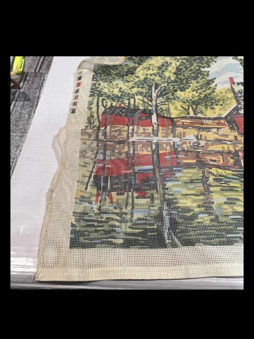 MARGOT DE PARIS VTG?  Printed Needlepoint Tapestry Canvas CountryHouse Lake